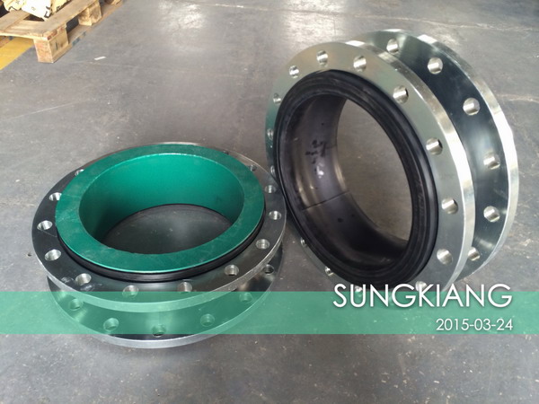 耐負壓橡膠接頭可以避免:橡膠球體被吸憋、吸扁 橡膠接頭