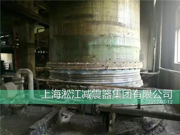 DN2200卡箍氟橡膠接頭在金星鈦白化工廠使用情況、實拍