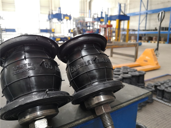 漢中電鋅四車間配套150×100 PN1.6 帶法蘭橡膠異徑接頭